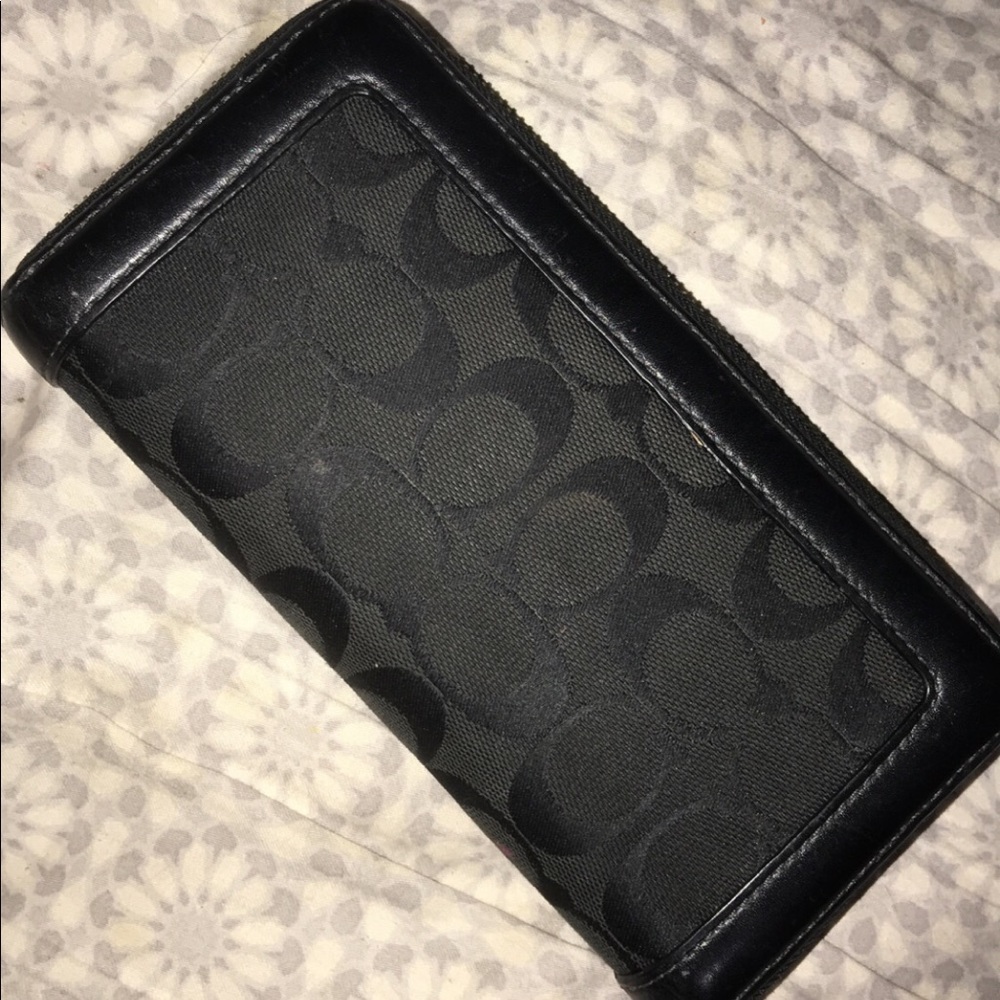 coach wallet - Picture 2 of 7